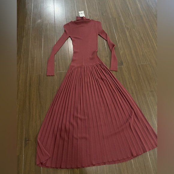 Zara Dresses & Skirts - Zara Burgundy Long-Sleeve Pleated Dress